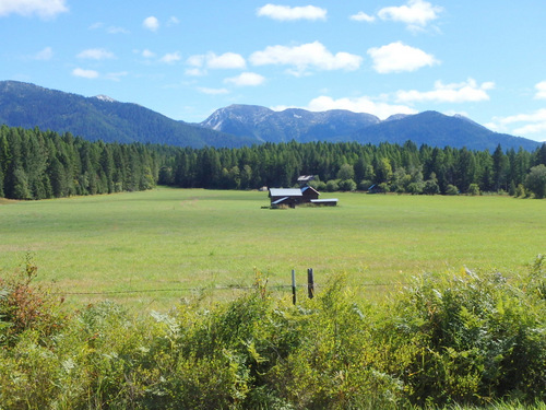 Pastoral Ranch Home (GDMBR, near Swan River, MT).